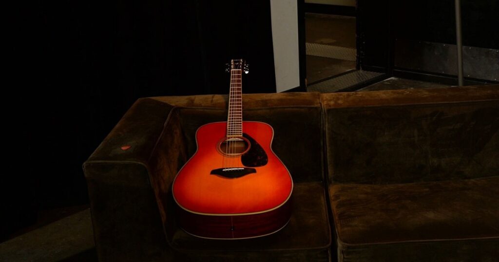 Yamaha FG800